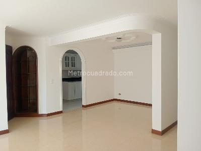 Apartamento en venta en Laureles, Medellín · foto 2 de 16