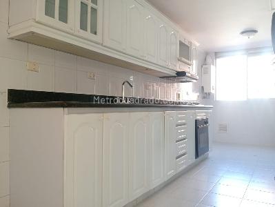 Apartamento en venta en Laureles, Medellín · foto 6 de 16