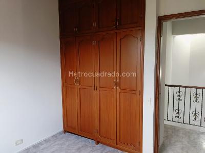 Casa en arriendo en Belen Loma De Los Bernal, Medellín · foto 11 de 20