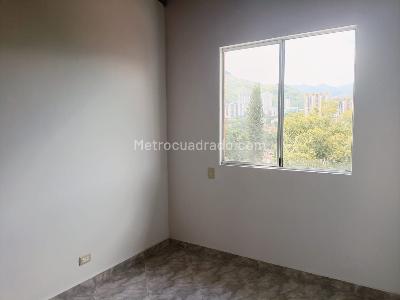 Casa en arriendo en Belen Loma De Los Bernal, Medellín · foto 17 de 20