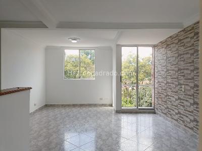 Casa en arriendo en Belen Loma De Los Bernal, Medellín · foto 4 de 20