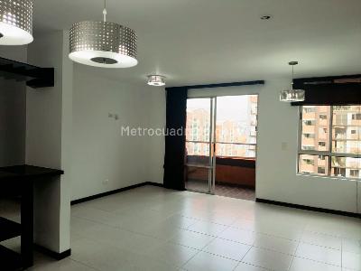 Apartamento de 3 alcobas en venta en Belen, Medellín, 85 m² · foto 3 de 15