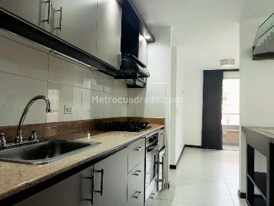 Apartamento de 3 alcobas en venta en Belen, Medellín, 85 m² · foto 5 de 15