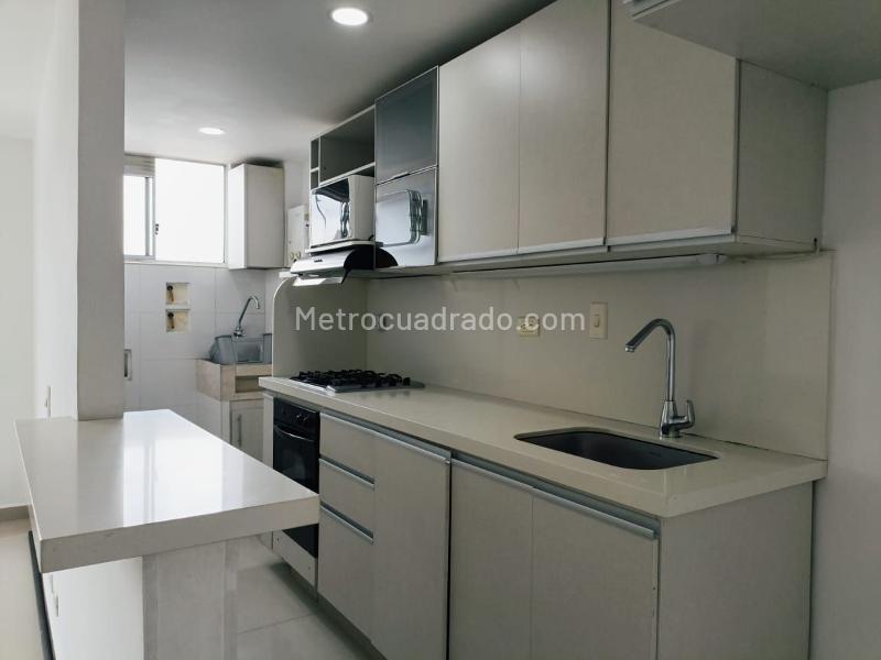 3BR Apartment for Rent in Belún with 2 Balconies & Parking - 5