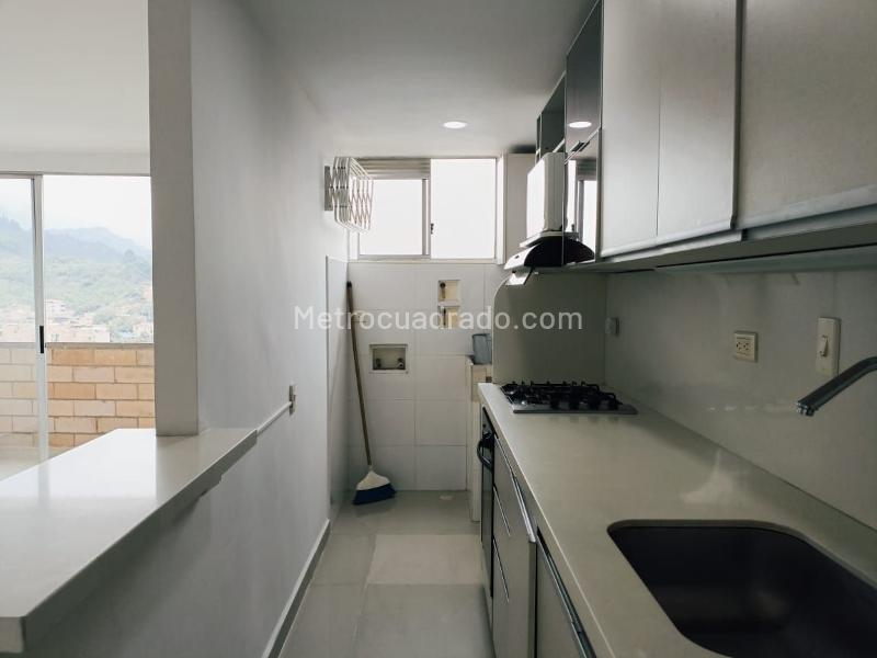3BR Apartment for Rent in Belún with 2 Balconies & Parking - 6