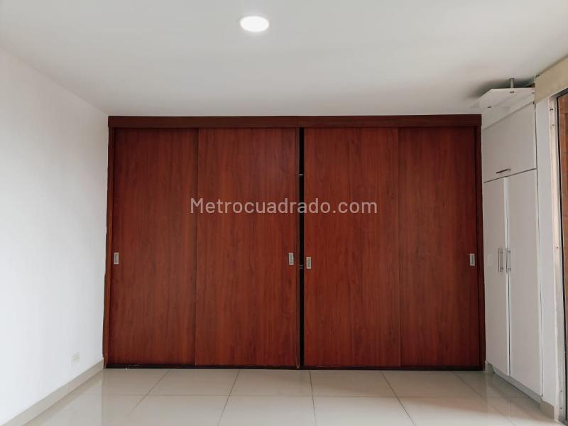 3BR Apartment for Rent in Belún with 2 Balconies & Parking - 9