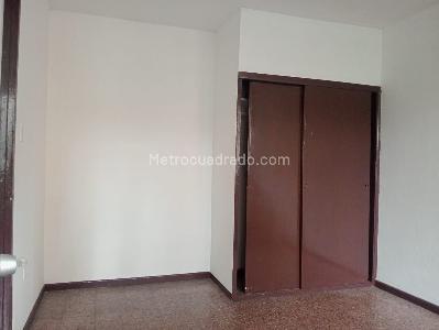 Casa de 4 alcobas en arriendo en Laureles, Medellín, 310 m² · foto 7 de 16