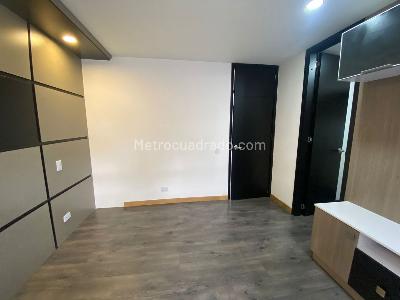 Apartamento de 3 alcobas en arriendo en Laureles, Medellín, 125 m² · foto 9 de 20