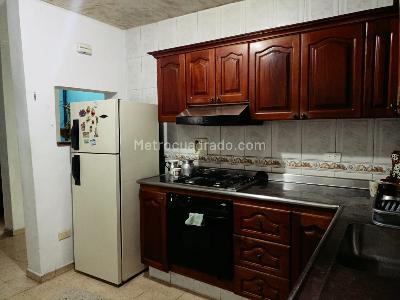 Apartamento de 4 alcobas en venta en Belen, Medellín, 127 m² · foto 3 de 16