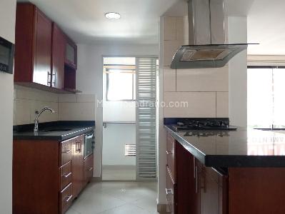 Apartamento en venta en Laureles, Medellín · foto 7 de 15