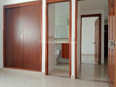 Apartamento en venta en Laureles, Medellín · foto 8 de 15