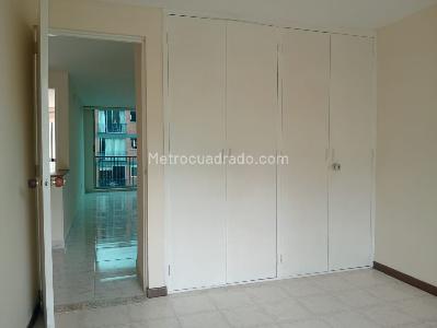 Apartamento de 3 alcobas en arriendo en La America, Medellín, 75 m² · foto 10 de 15