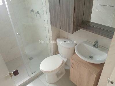 Apartamento de 3 alcobas en arriendo en La America, Medellín, 75 m² · foto 15 de 15