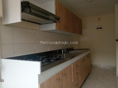 Apartamento de 3 alcobas en arriendo en La America, Medellín, 75 m² · foto 4 de 15