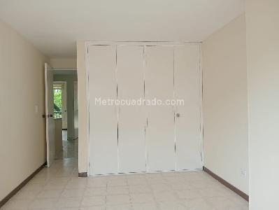 Apartamento de 3 alcobas en arriendo en La America, Medellín, 75 m² · foto 7 de 15