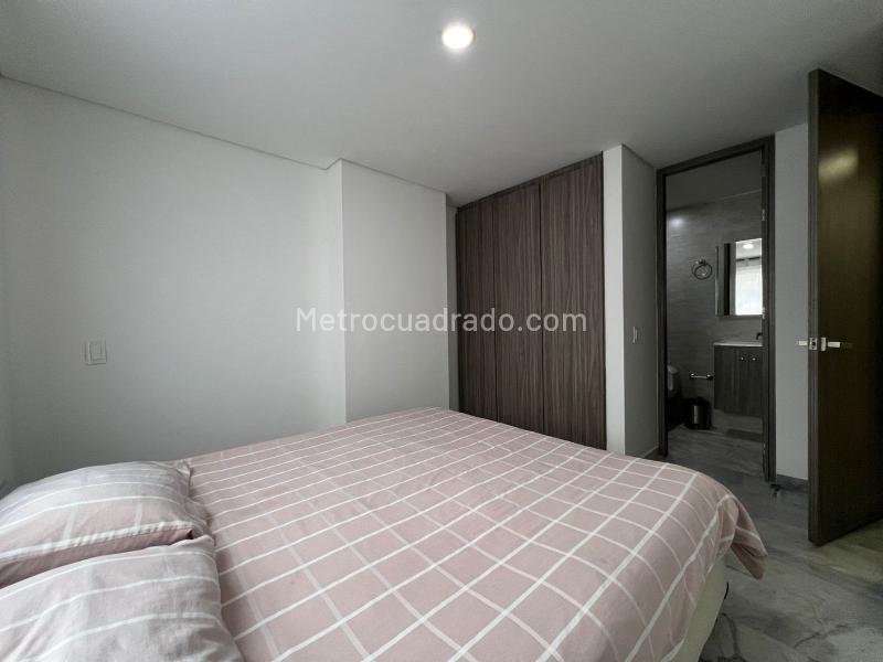 Apartamento Amoblado de 3 Alcobas en Laureles - 8