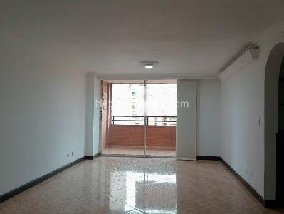 Apartamento en venta en Laureles, Medellín · foto 2 de 18