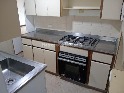 Apartamento en venta en Laureles, Medellín · foto 4 de 18