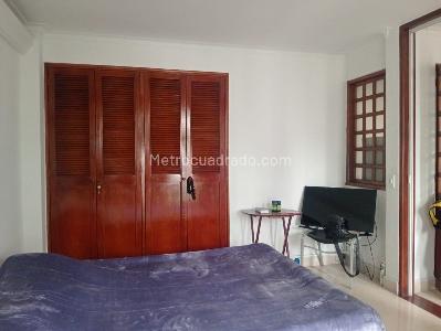 Apartamento de 2 alcobas en arriendo en Laureles, Medellín, 98 m² · foto 10 de 20