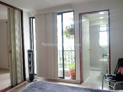 Apartamento de 2 alcobas en arriendo en Laureles, Medellín, 98 m² · foto 11 de 20