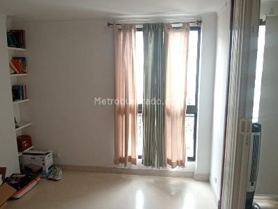 Apartamento de 2 alcobas en arriendo en Laureles, Medellín, 98 m² · foto 15 de 20