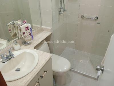 Apartamento de 2 alcobas en arriendo en Laureles, Medellín, 98 m² · foto 18 de 20