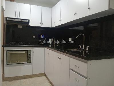 Apartamento de 2 alcobas en arriendo en Laureles, Medellín, 98 m² · foto 5 de 20