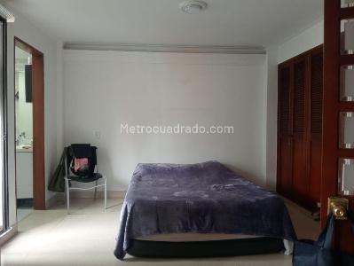 Apartamento de 2 alcobas en arriendo en Laureles, Medellín, 98 m² · foto 9 de 20