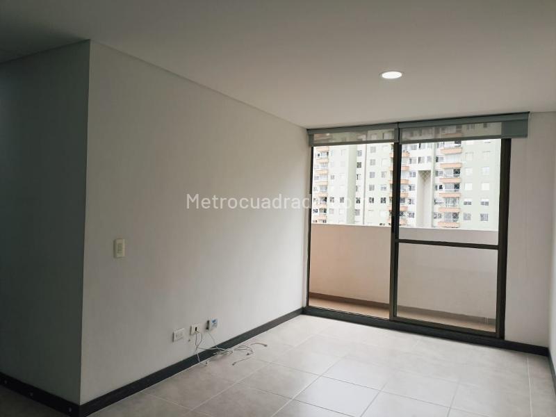 Charming 2BR Apartment with Gym in Belen - 3