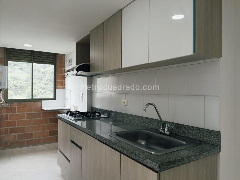 Charming 2BR Apartment with Gym in Belen - 6