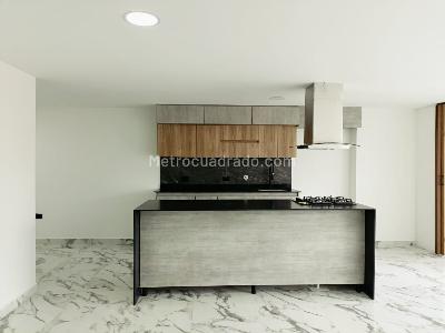 Apartamento de 3 alcobas en venta en Belen, Medellín, 104 m² · foto 2 de 20