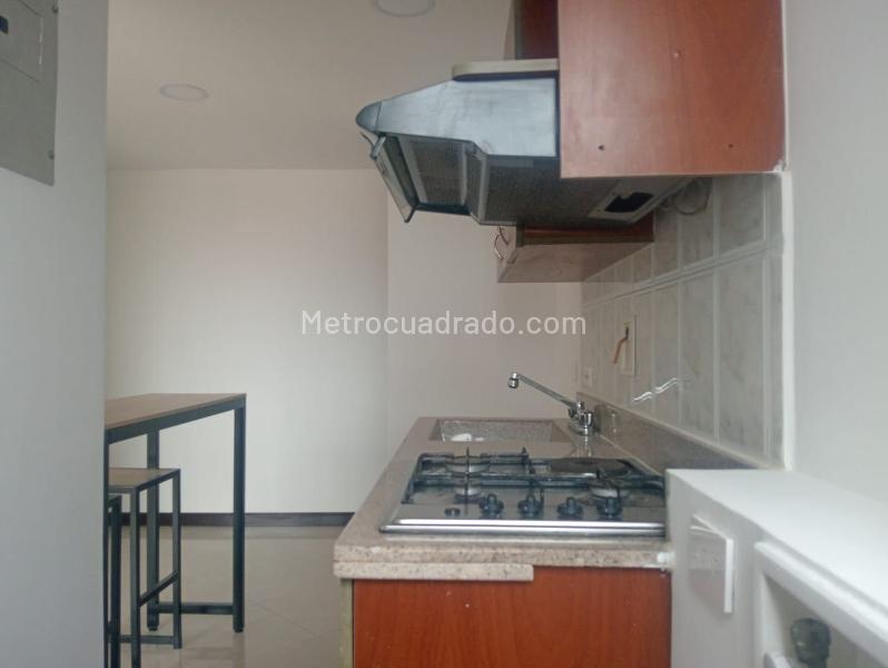 Estudio Exterior Amoblado de 1 Alcoba en Laureles - 8