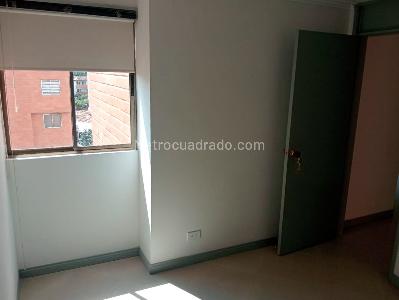 Apartamento en venta en Laureles, Medellín · foto 13 de 20
