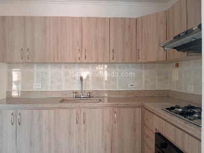 Apartamento en venta en Laureles, Medellín · foto 7 de 20