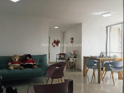 Apartamento en venta en Itagui, Itagüí · foto 5 de 19