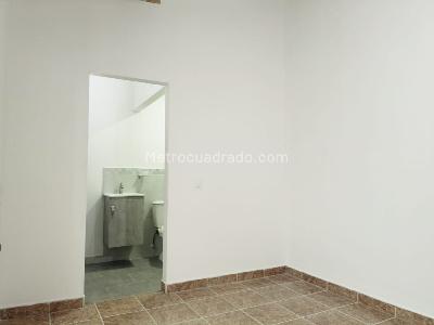 Casa de 3 alcobas en venta en Itagui, Itagüí, 70 m² · foto 10 de 17