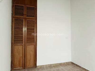 Casa de 3 alcobas en venta en Itagui, Itagüí, 70 m² · foto 12 de 17