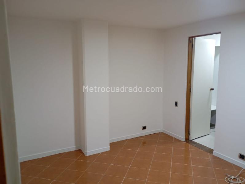 Apartamento Moderno de 3 Alcobas Cerca a Servicios en Laureles - 9