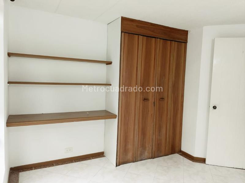 Spacious 3BR House with Amenities in Belen - 8