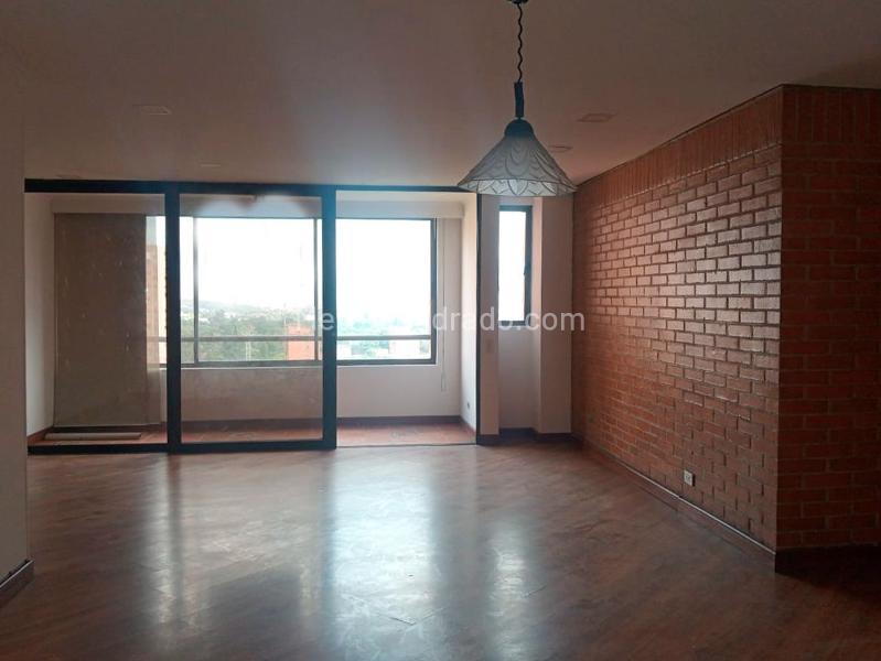 Modern 3BR Apartment in Laureles