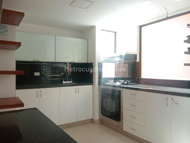 Apartamento Moderno de 3 Alcobas en Laureles - 5