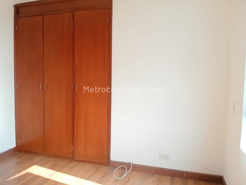 Apartamento Moderno de 3 Alcobas en Laureles - 8