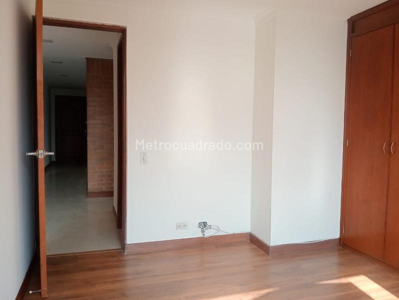 Apartamento Moderno de 3 Alcobas en Laureles - 9