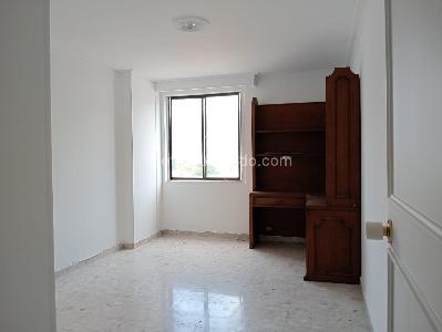 Apartamento de 3 alcobas en arriendo en Laureles, Medellín, 156 m² · foto 12 de 17