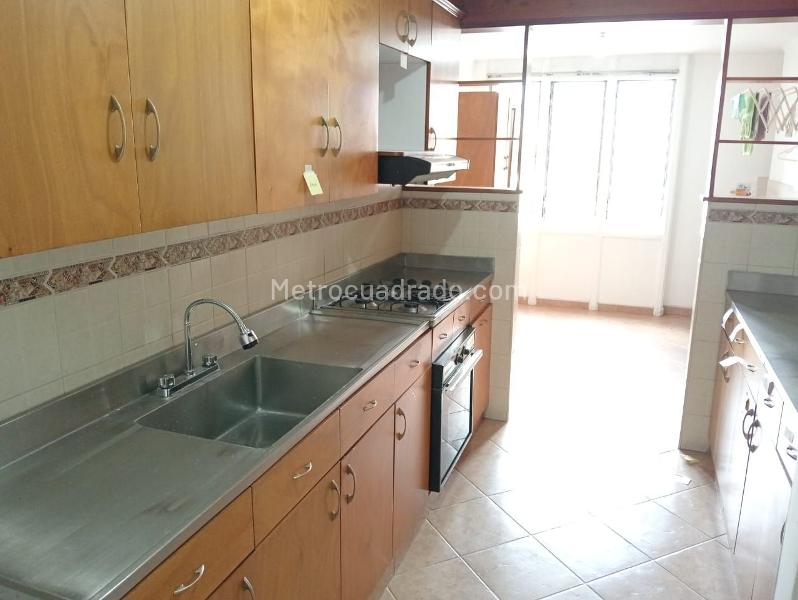 Spacious 4BR Apartment Near Universities in Laureles - 6