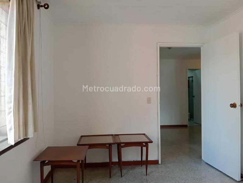 Spacious 4BR Apartment Near Universities in Laureles - 9