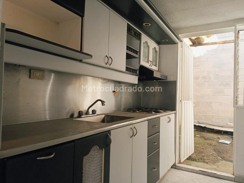 2BR House in Guayabal with Great Access - 6