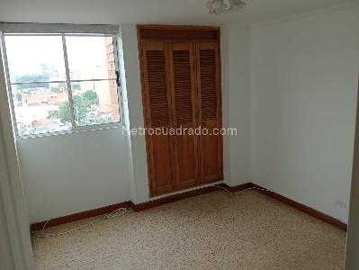 Apartamento de 3 alcobas en venta en Laureles, Medellín, 100 m² · foto 13 de 18
