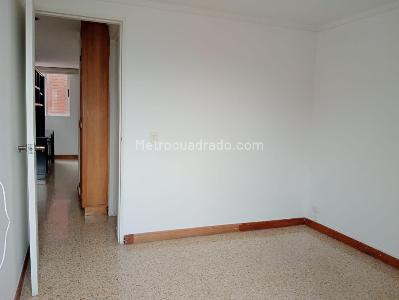 Apartamento de 3 alcobas en venta en Laureles, Medellín, 100 m² · foto 15 de 18