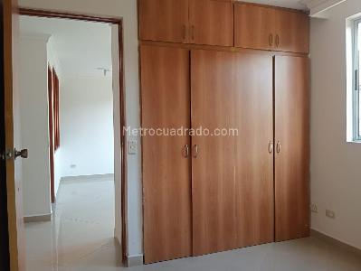 Apartamento de 2 alcobas en venta en Laureles, Medellín, 93 m² · foto 11 de 17